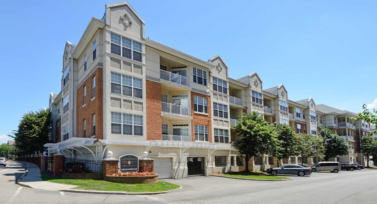 The Landings at Port Imperial