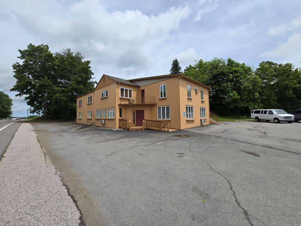 501 SOUTH EISENHOWER DR