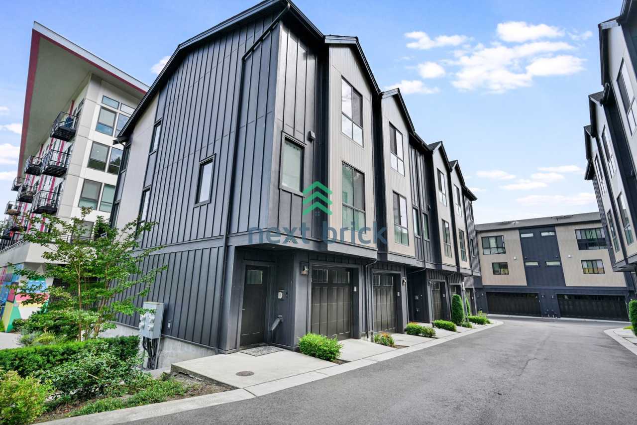 2 beds and 2.5 bath Modern Townhome Downtown Bothell -Exceptional Walkability Available Now!
