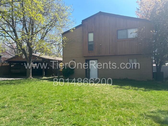 2274 Four Woods Circle