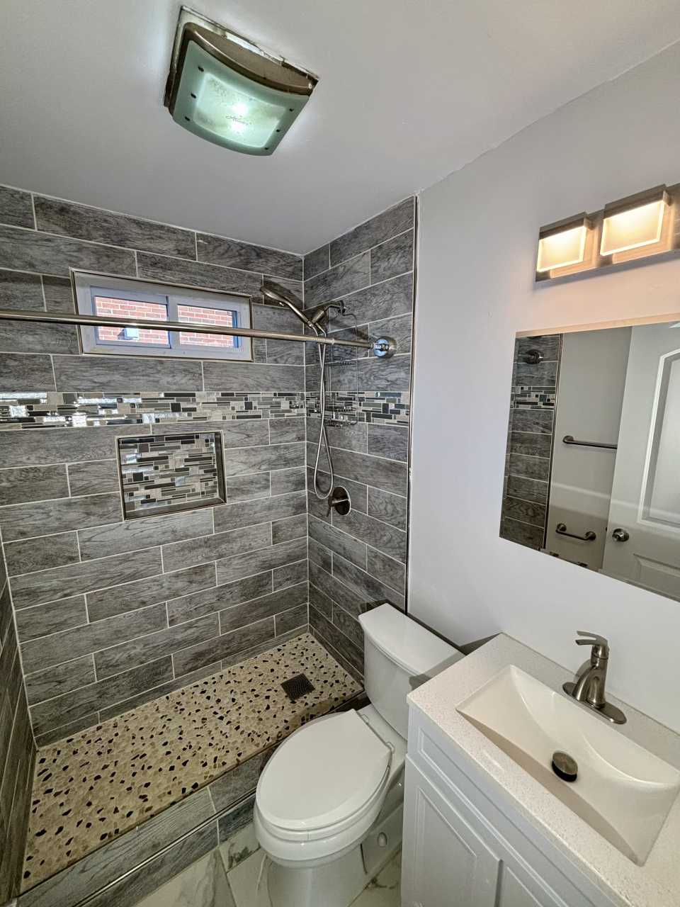 1069 Eaton Road Lower Unit