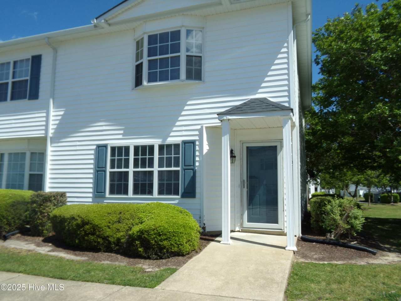 3987 Sterling Pointe Dr