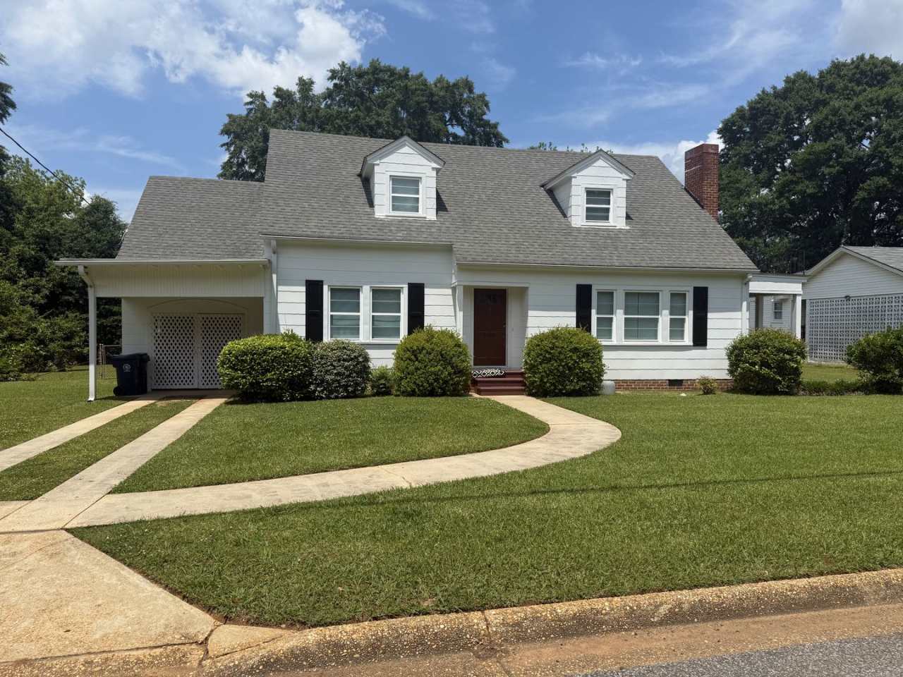 Beautiful 4 Bed 3 Bath Home Fully Furnished Available in August!