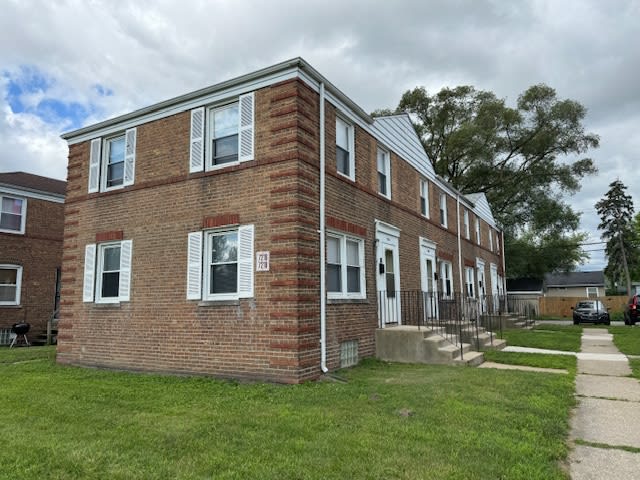 7218 Columbia Ave. - A