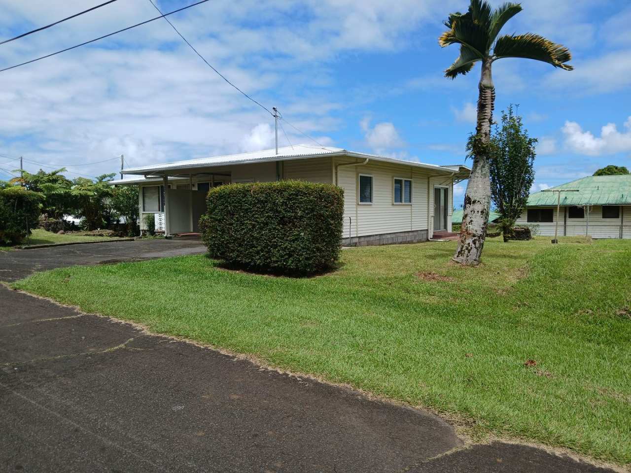 Charming 3BR/1.5BA Home in Pepe'ekeo