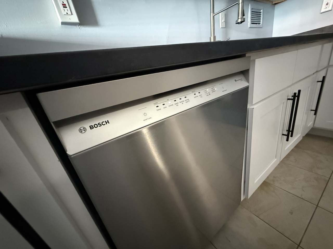 1121 N Albion Street