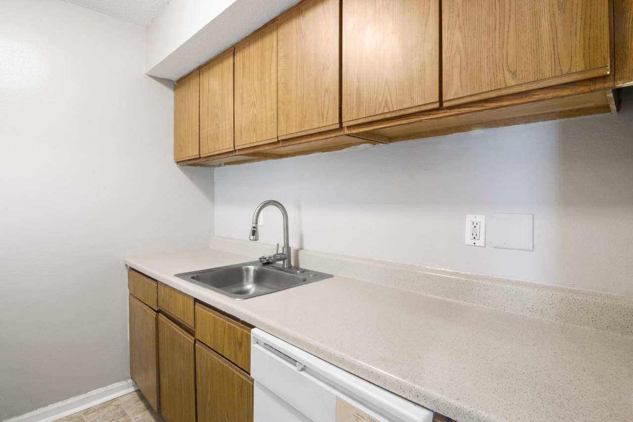 The Vineyards Apartment Homes