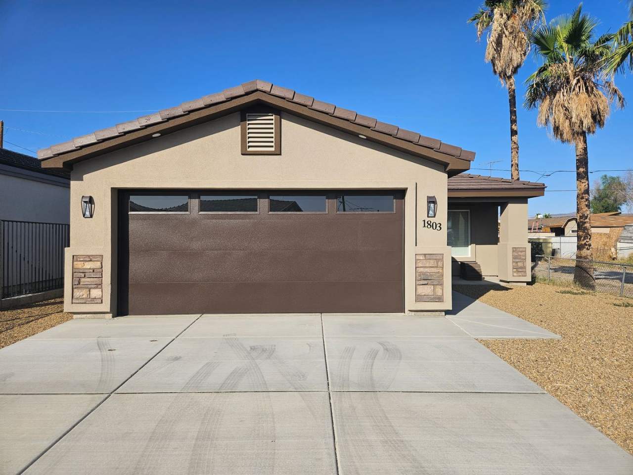 Brand New and Beautiful Stick Built Home in Bullhead City