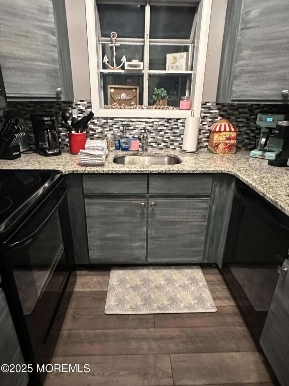 Summer:131 Hiering Avenue