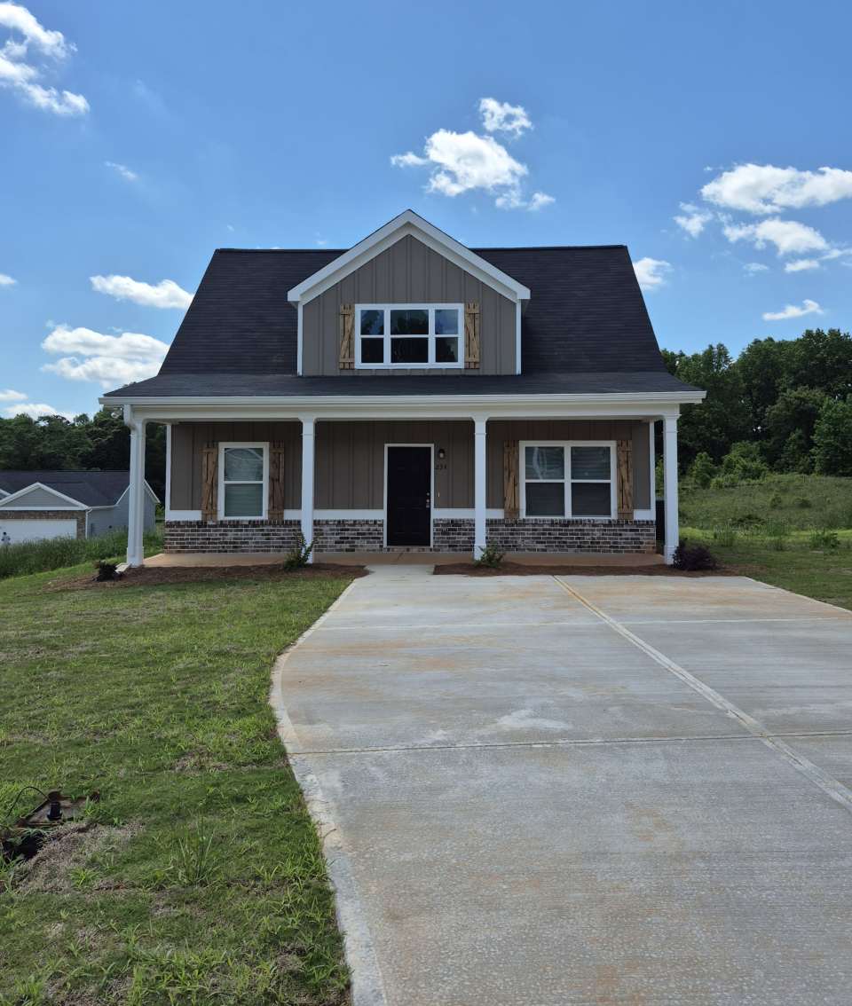 209 Charlotte Circle