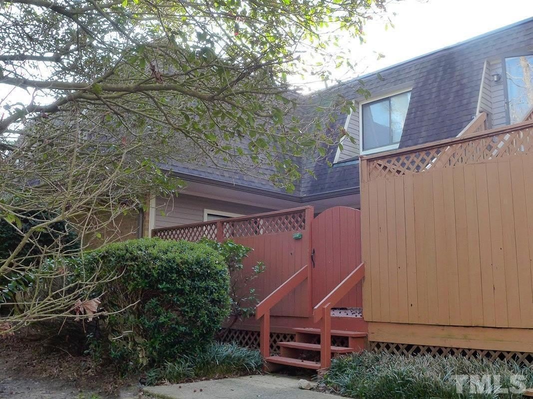 209 Summerwalk Circle