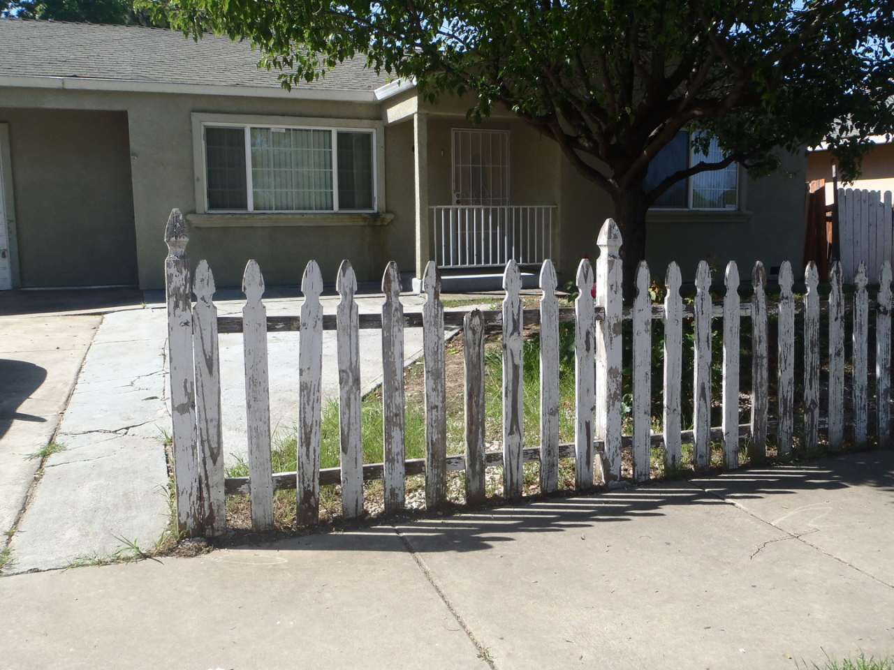 2 bedroom 1 1/2 bath house located in Yuba CIty