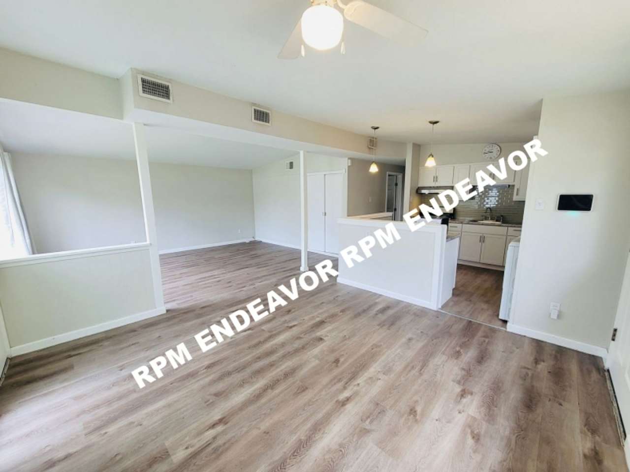 Updated Florissant 3BR w/ En-Suite, Washer/Dryer,  Yard