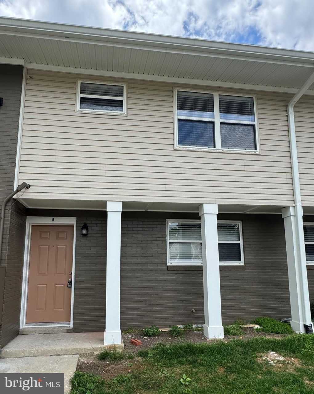 2050 NIKE Drive unit: 9