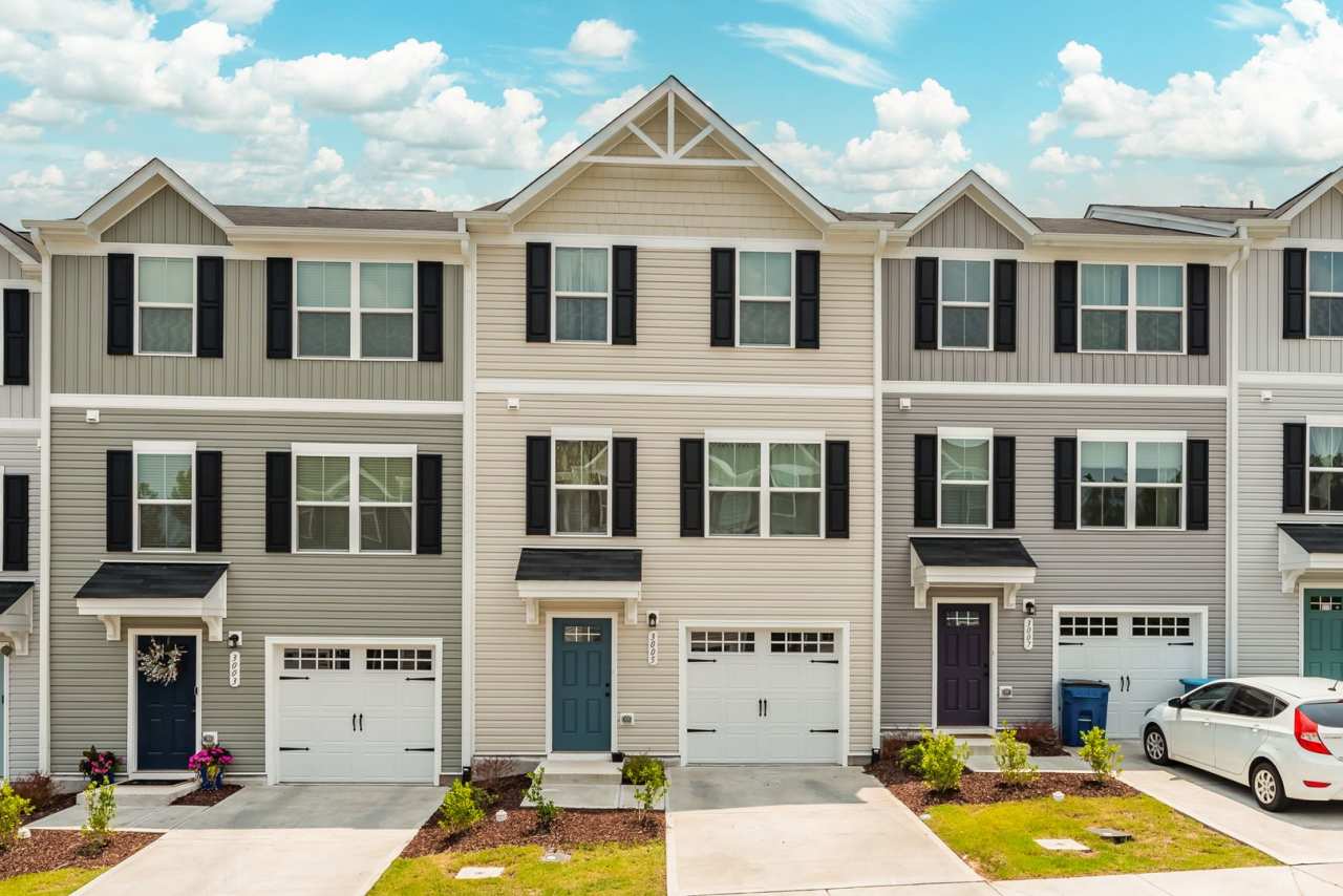 Brand New 3 Bedroom 2.5 Bath Townhouse in Bluffs at Magnolia Creek community