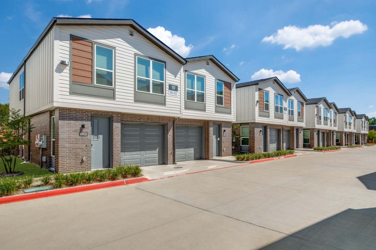 Eastlake - Townhomes