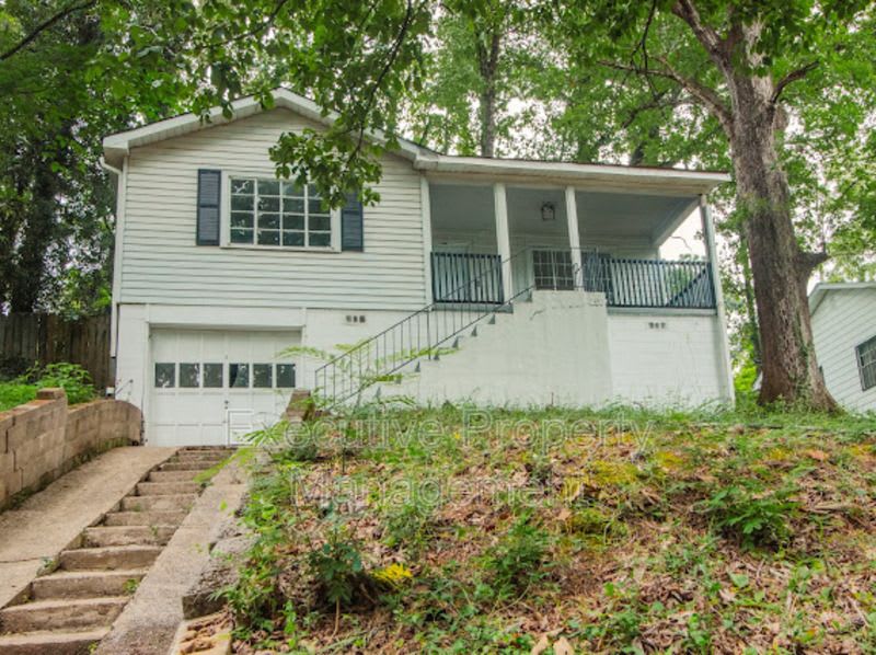 836 Vanderbilt Street