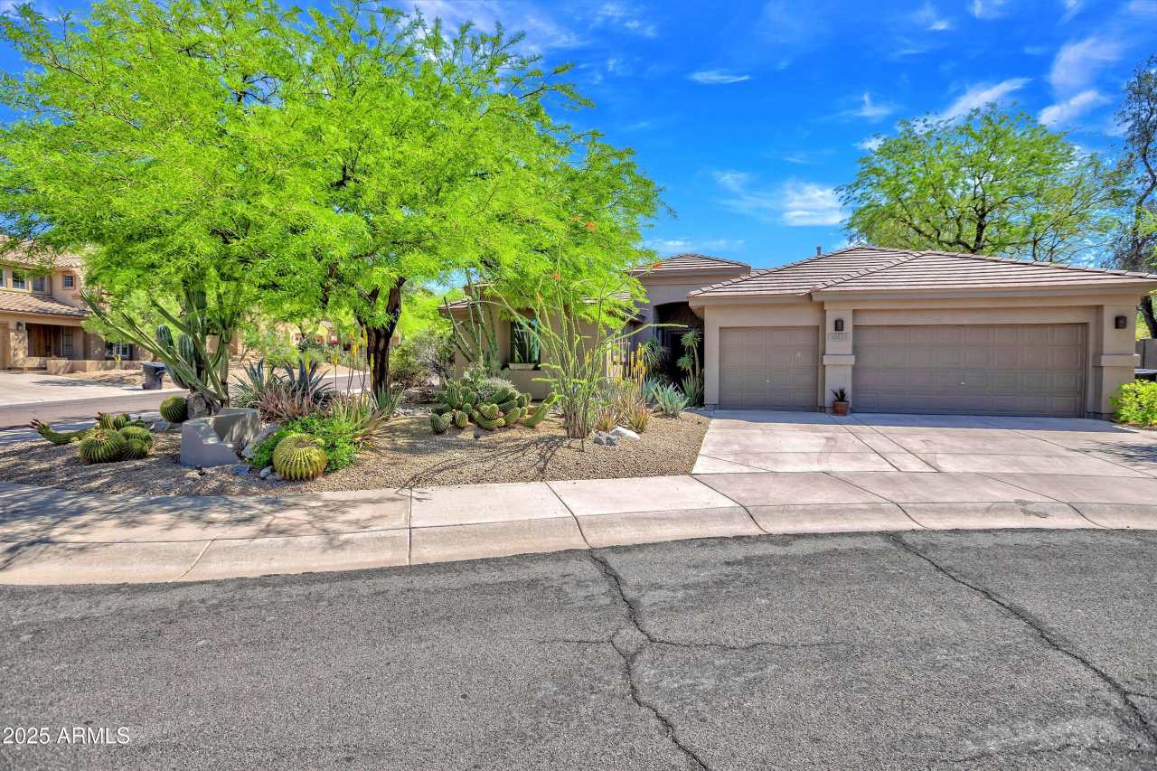 10655 E ACACIA Drive