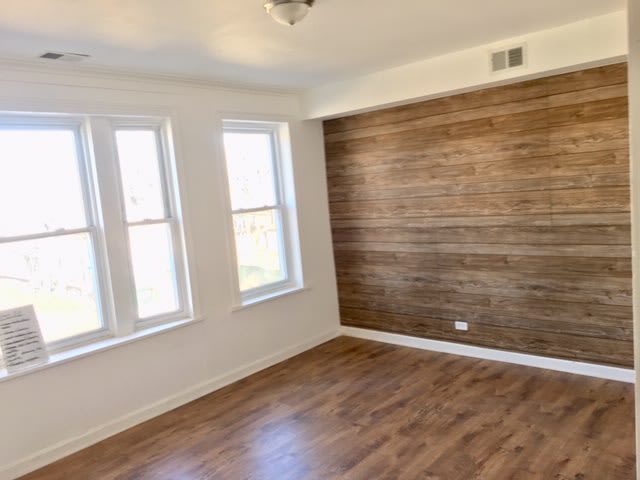 1607 Lawndale Avenue - 2N