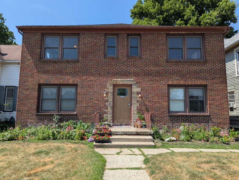 1033 Edgewater Avenue