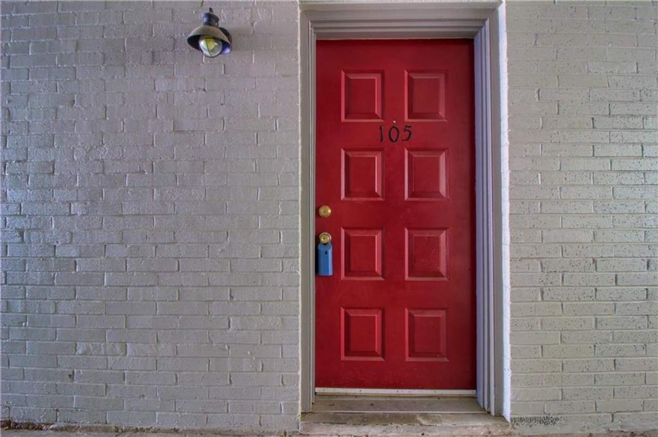 Charming 2 Bedroom, 1 Bath Condo in Prime North Central Austin Location