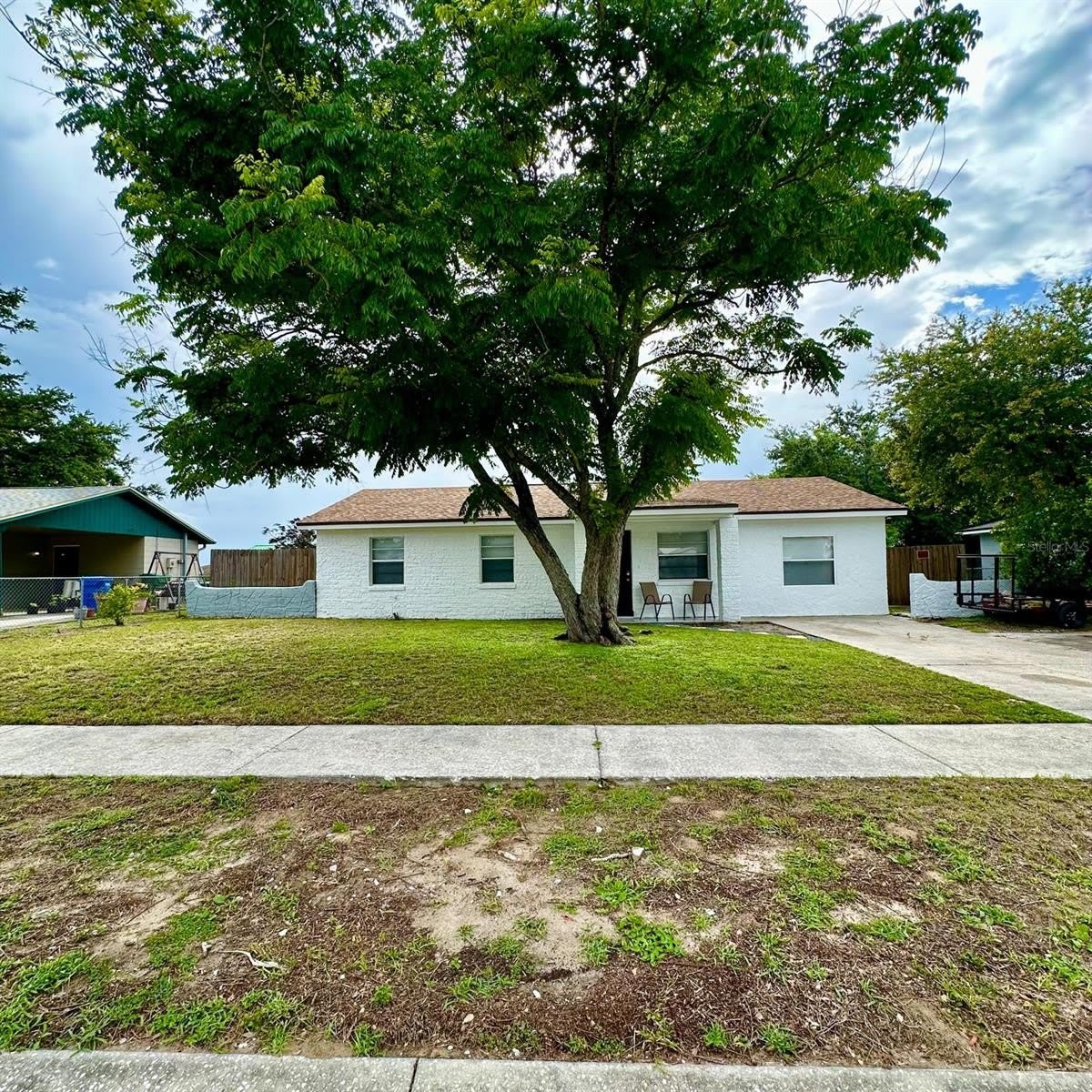 2313 S SWAN COURT NE