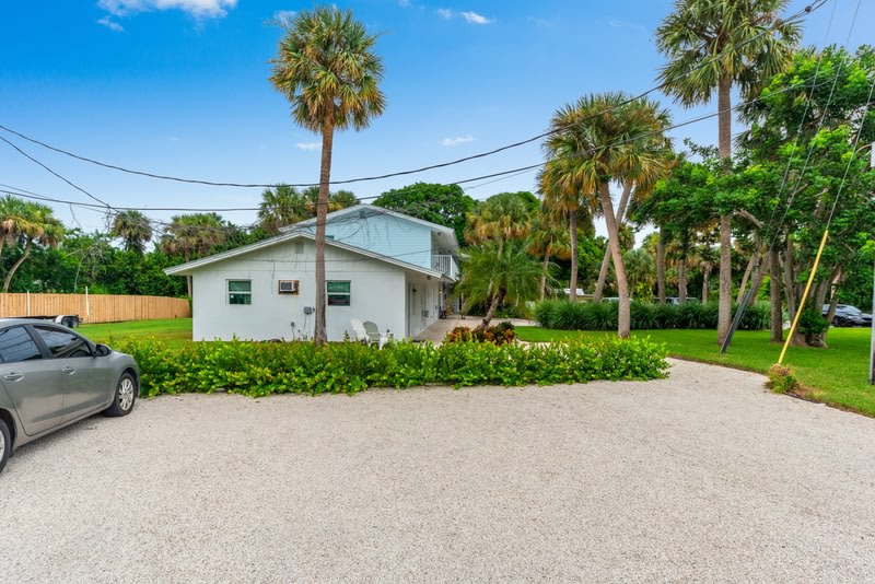 2121 Northeast Park Street - 4