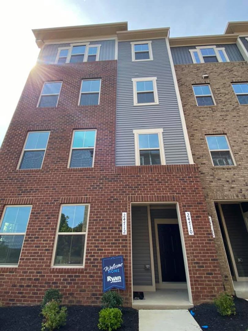 Immaculate  Stunning 3 Bedroom 2.5 Bathroom Brick, End-Unit Condo Style Townhome In Luxurious And Newly Established Arcola Town Centre