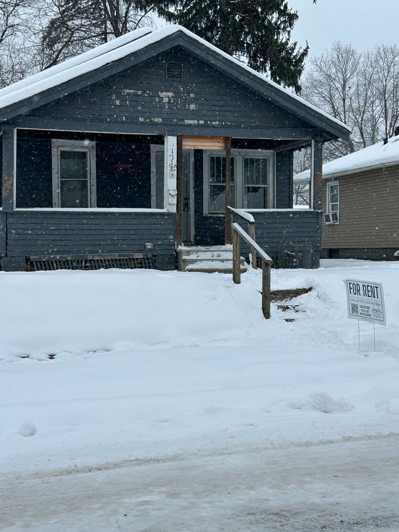 Budget-Friendly 2-Bedroom, 1-Bathroom Home – $975/Month