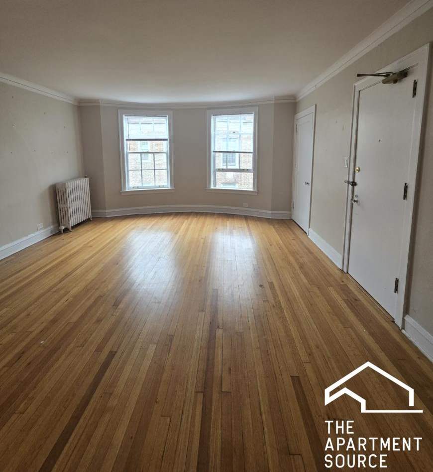 909 Elmwood St.