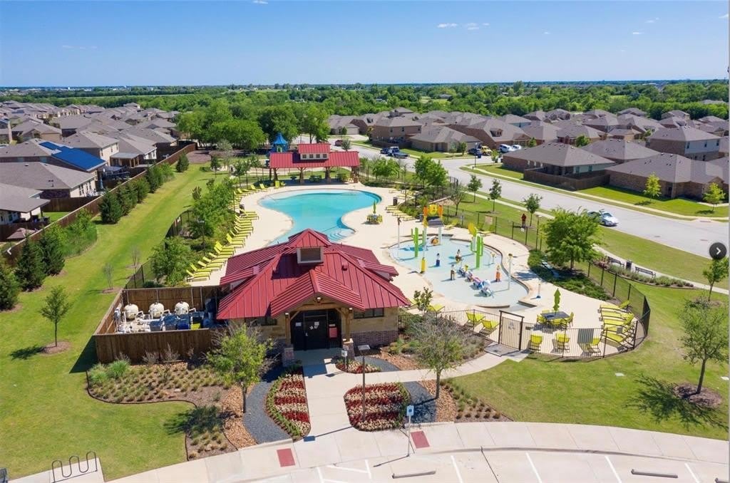 604 Meadow Wood Lane