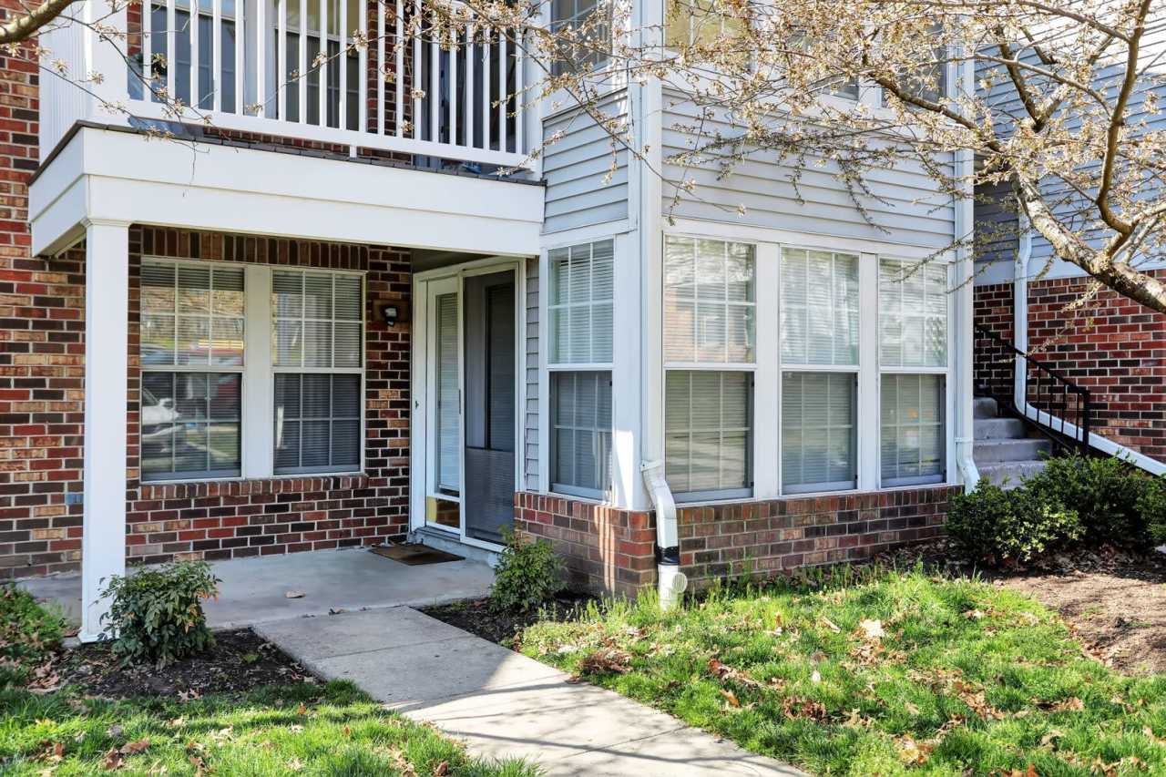 Large 2 Bedroom 2 Bath Ground Floor Condo - ZERO STEPS!