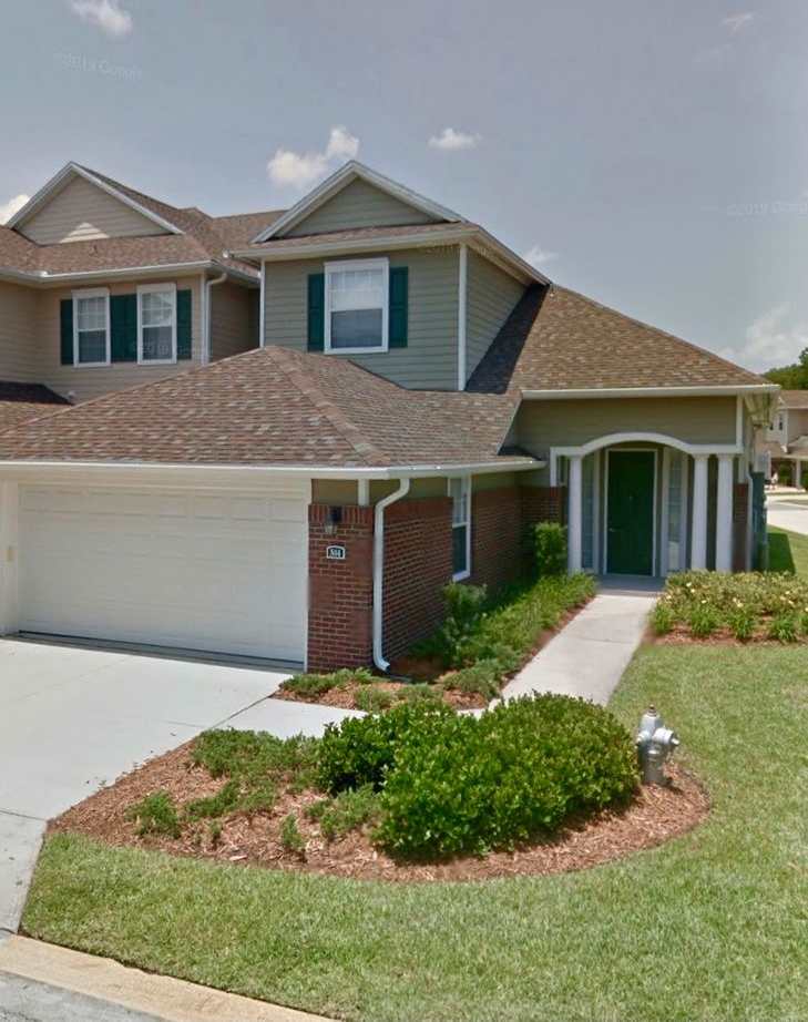Spacious 3/3.5 Condo with Garage in Fleming Island