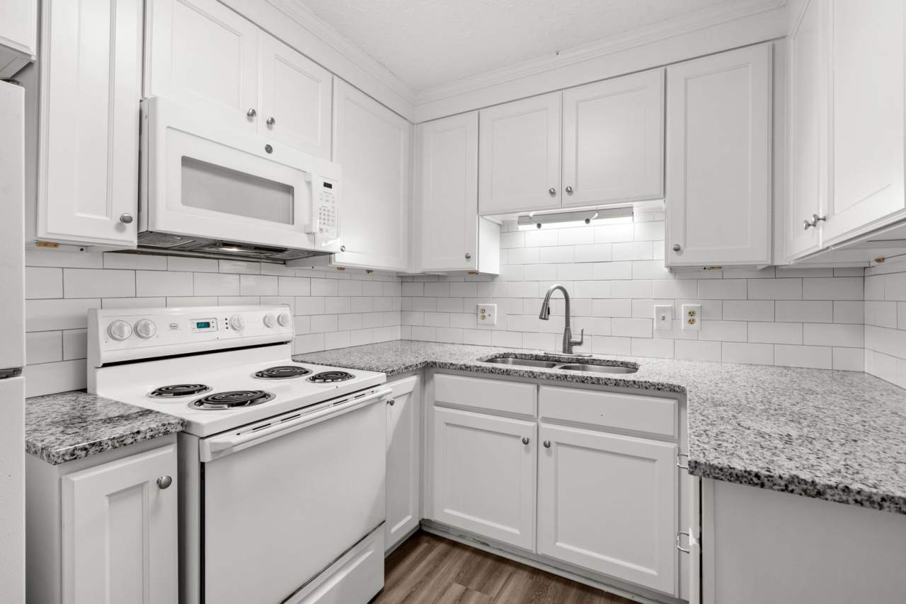 8 Blocks from Garden City Beach! 2 Bed/1.5 Bath Duplex