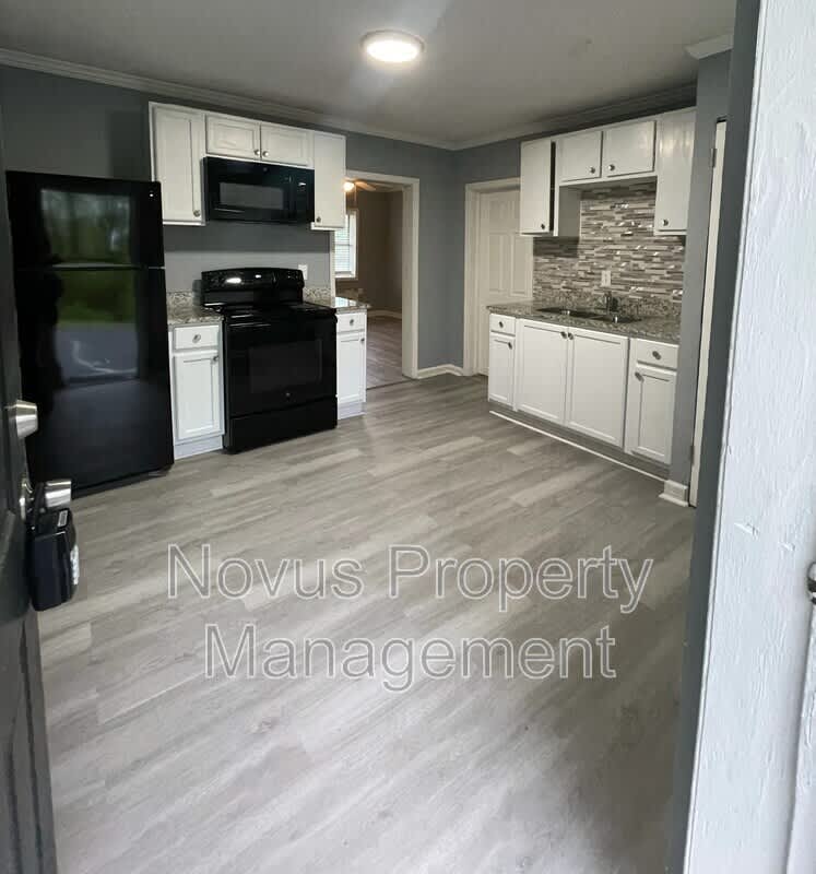 8020 Colquitt Street