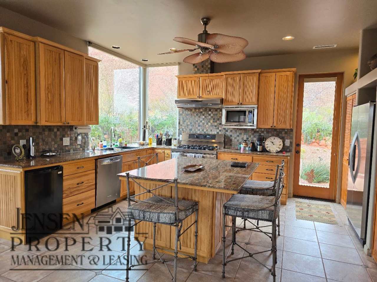 Beautiful Furnished Home in Kayenta-