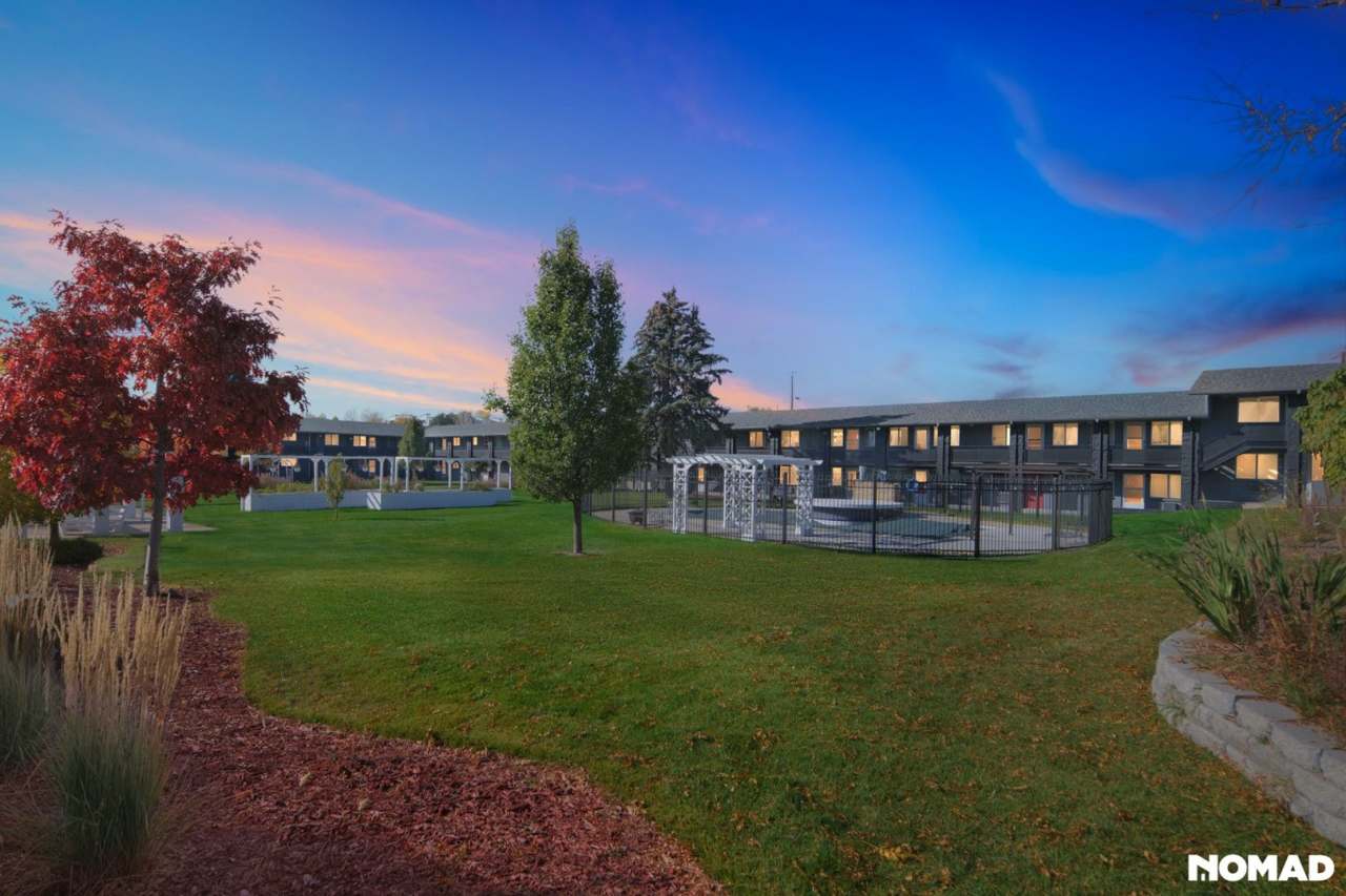 Charming 1BR Apartment in Edgewater