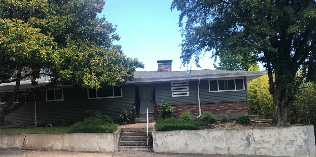 Spacious  Unique 4-Bedroom NW Corvallis!