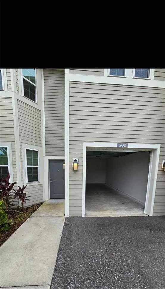 6506 BROOK VILLAGE COVE