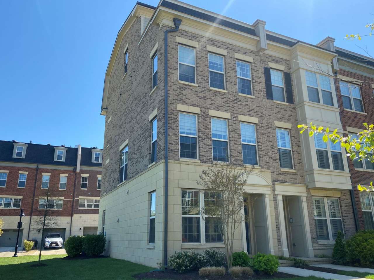Spacious 3 Bedroom Townhouse in National Harbor!