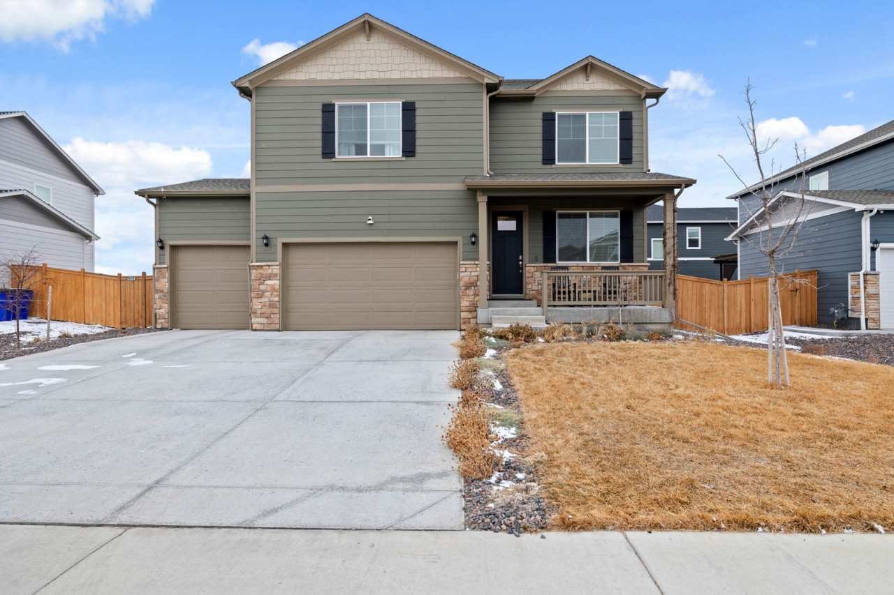 Beautiful 4-Bed, 2.5-Bath Home in Wellington!