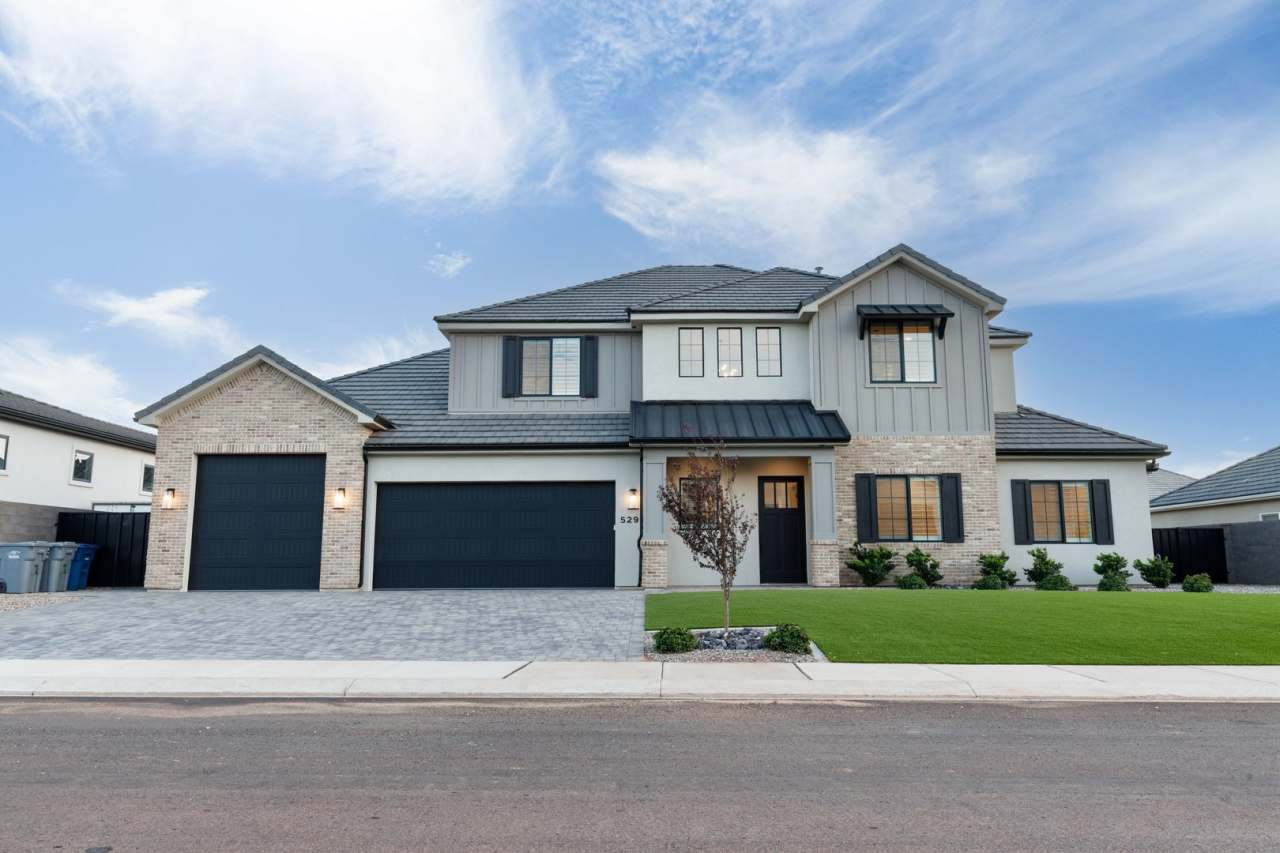 6 bed / 4 bath / 3 car garage custom home in Pecan Valley