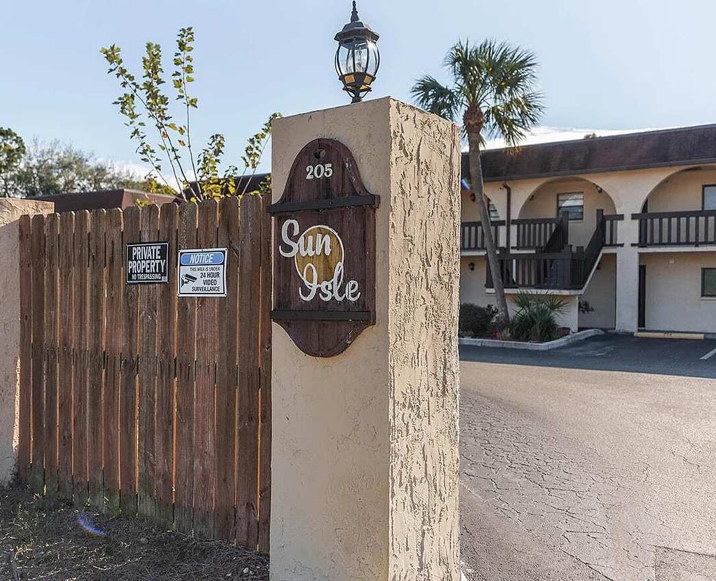 205 Palmetto Avenue Unit 203