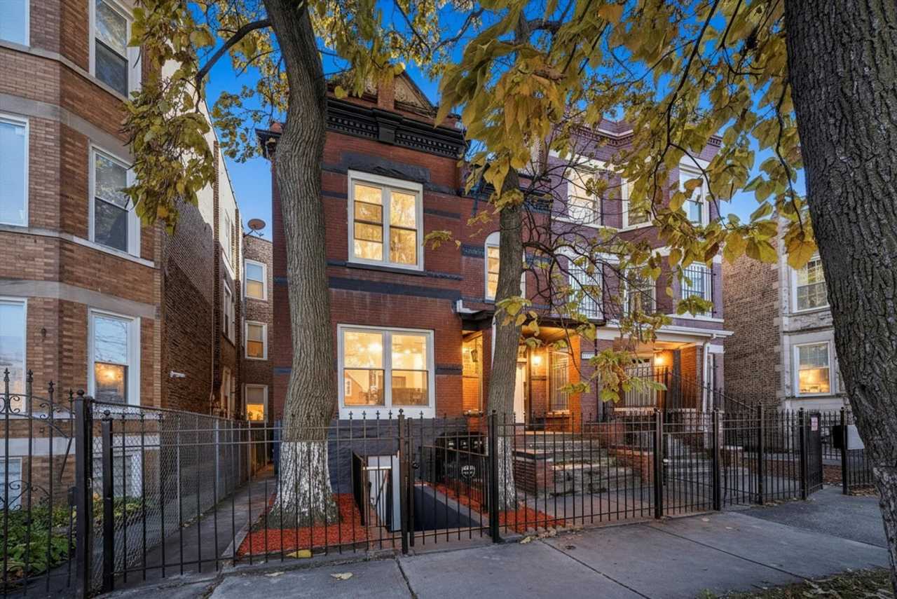 3037 W Lexington Street unit: 1