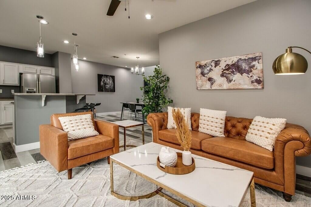 2241 E PINCHOT Avenue unit: B4