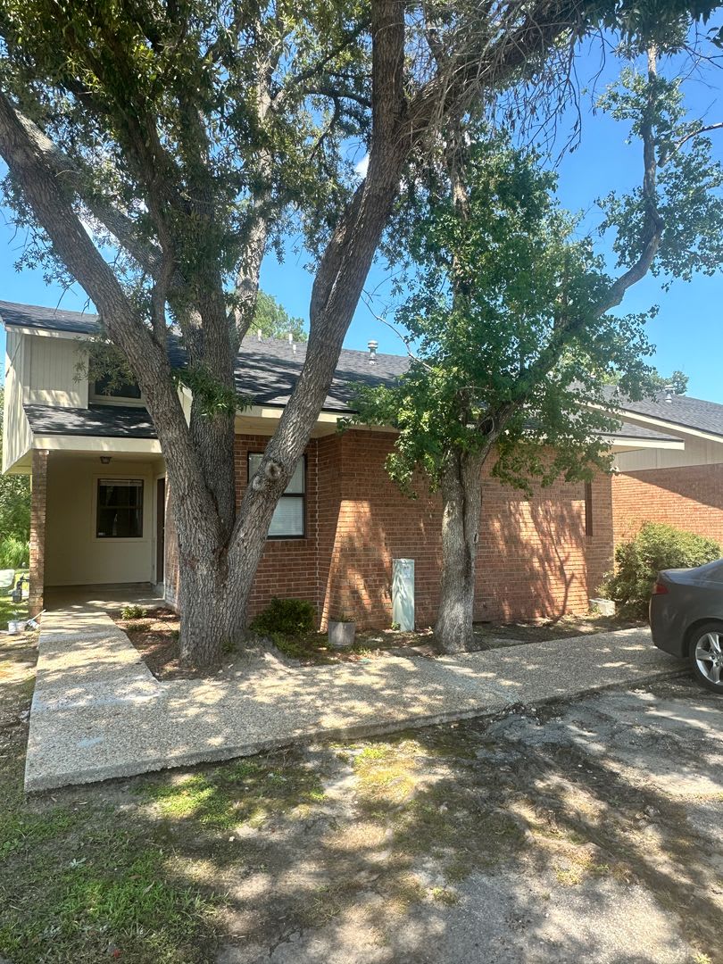 2 Bedroom/2 Bath Townhome