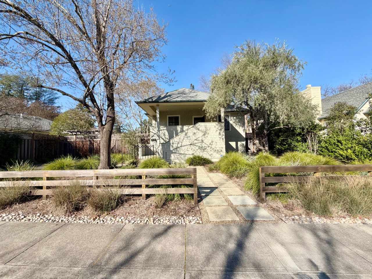 3 Bedrooms, 2 Bathrooms Saint Helena Charm with Modern Conveniences