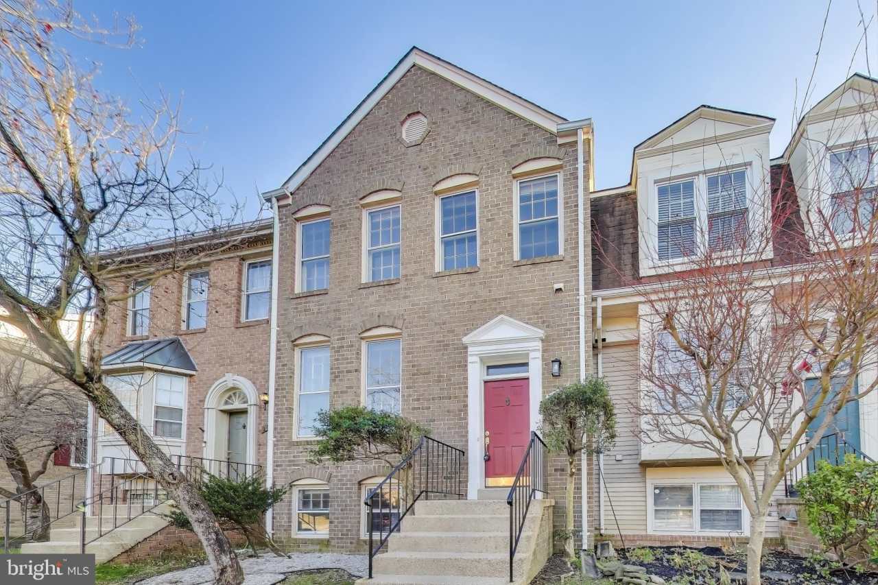 2851 STRAUSS Terrace