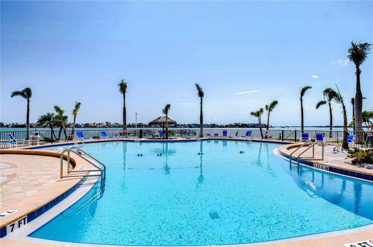 5220 BRITTANY DRIVE S