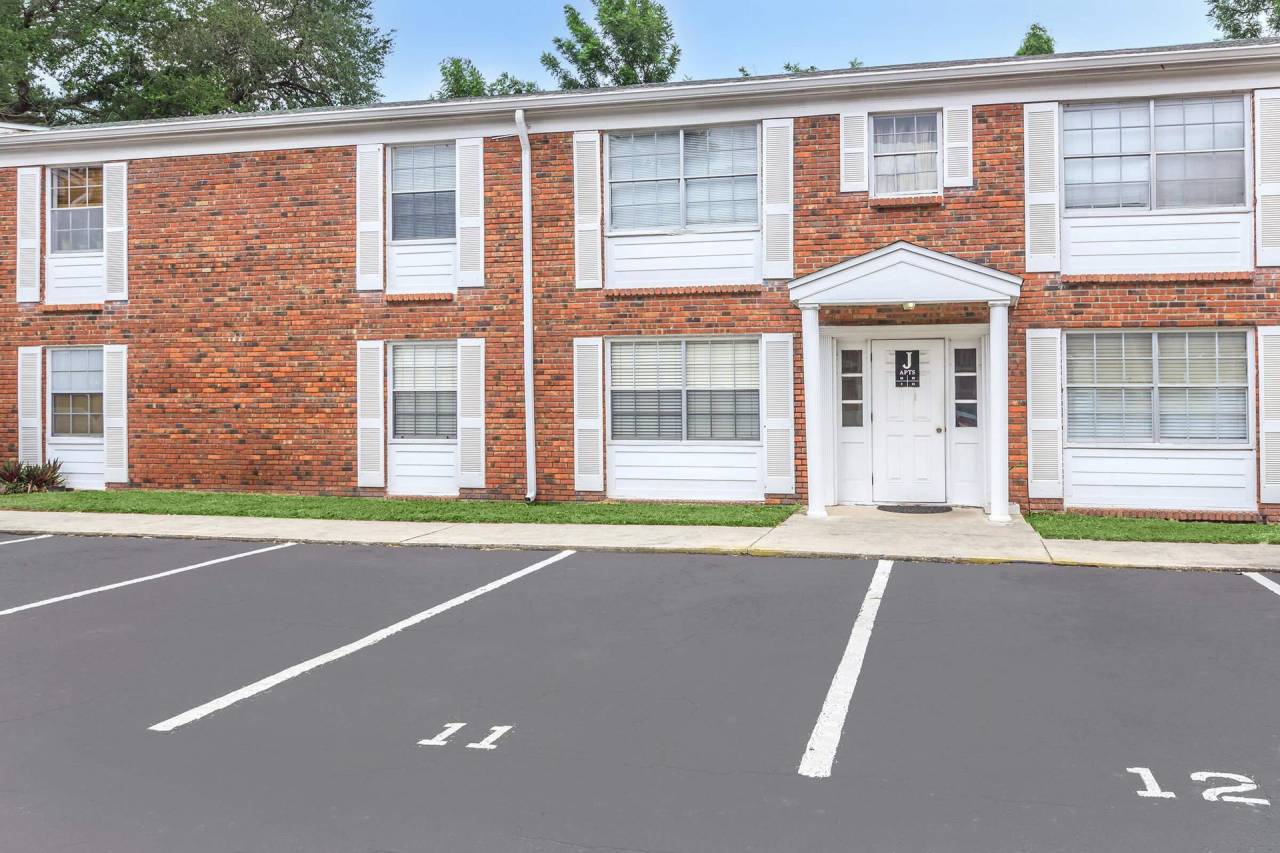 Cortez Plaza Apartments